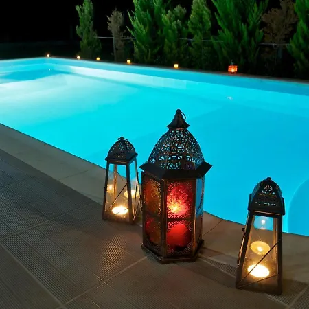 Thalia - 2 Bedrooms, Sleeps 4p Villa Számi