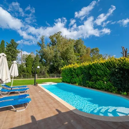 Thalia - 2 Bedrooms, Sleeps 4p Vila *